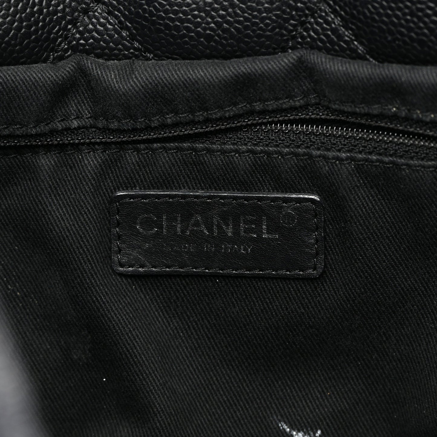 Caviar Timeless CC Soft Tote Black