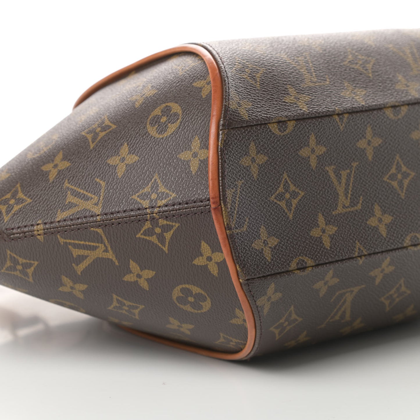 Monogram Ellipse MM