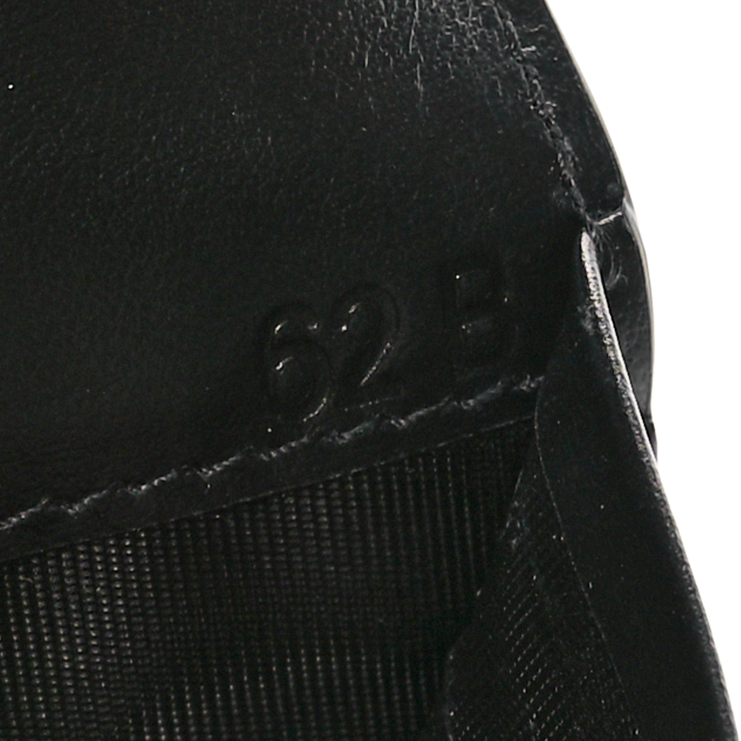 Vitello Daino Triangle Continental Zip Wallet  Black