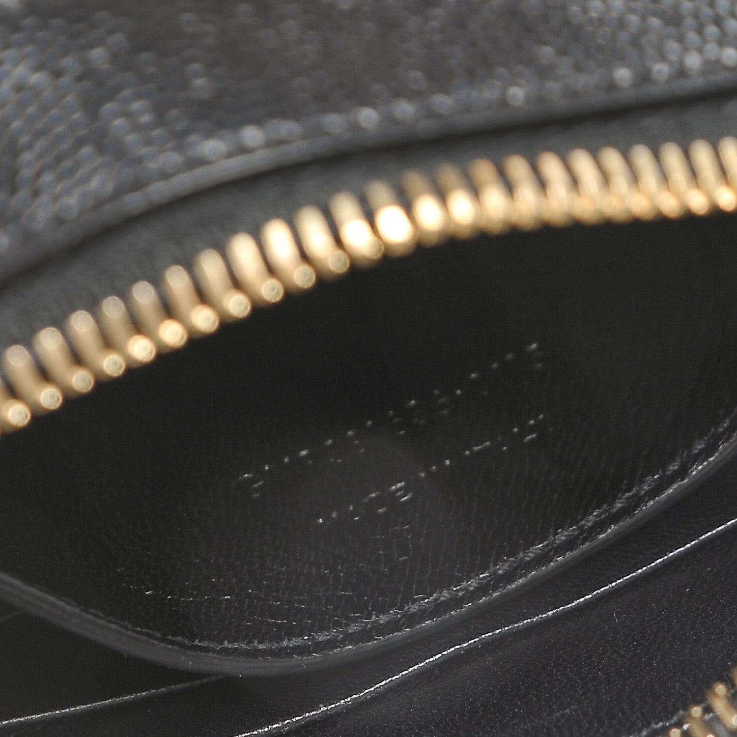 Saint Laurent Grain De Poudre Small Classic Monogram Camera Bag Black 8 of 8