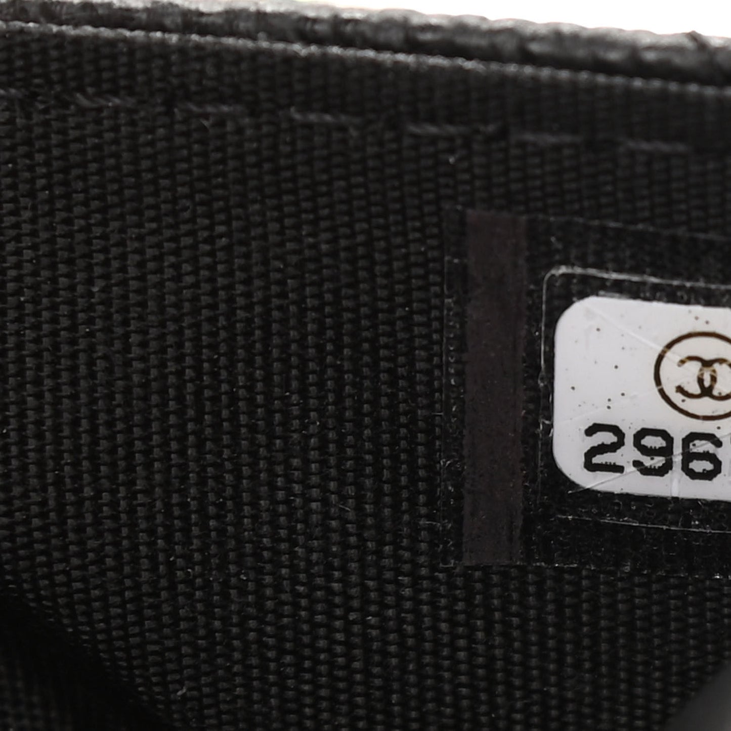 Caviar Quilted CC Filigree Wallet On Chain WOC Black