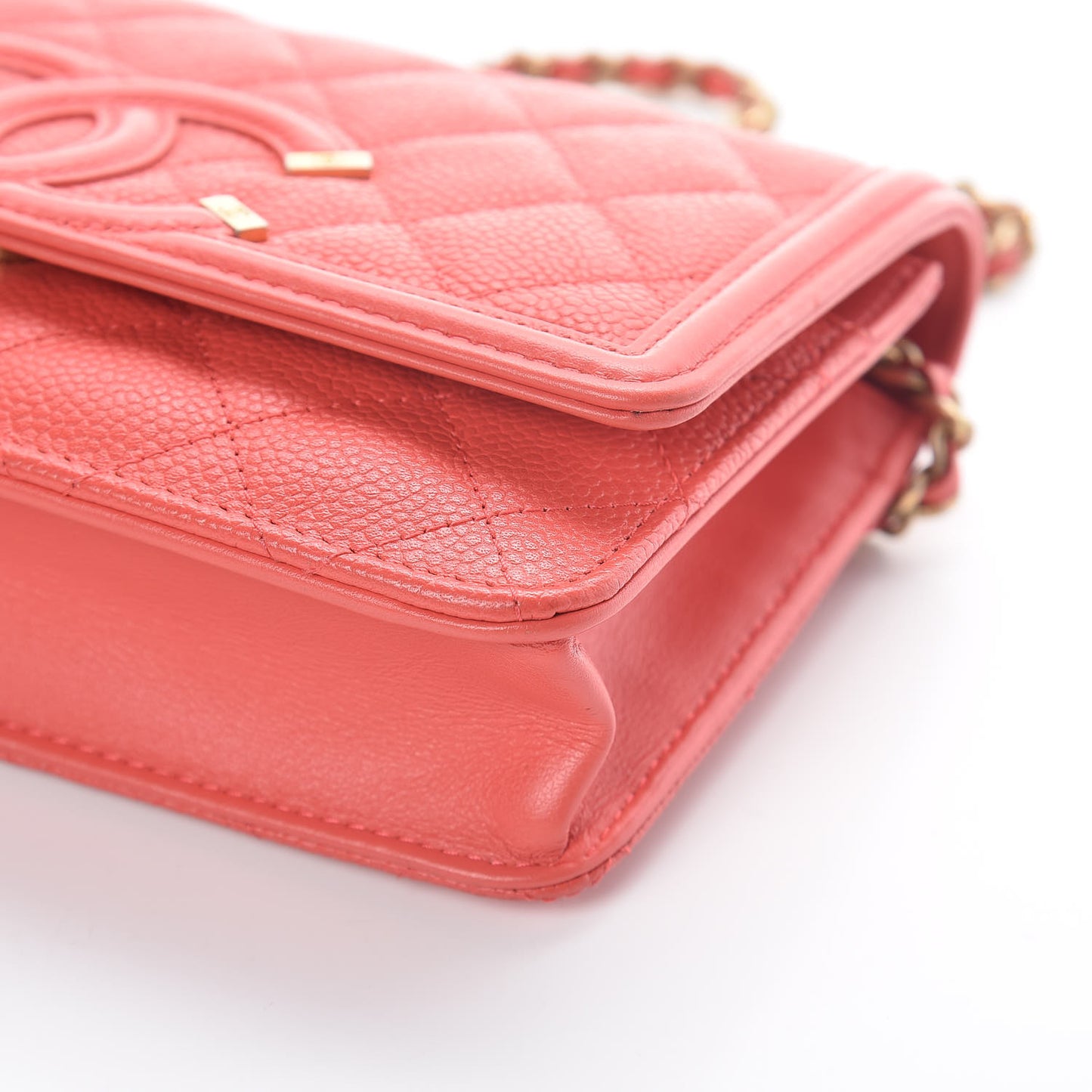 Caviar Quilted CC Filigree Wallet On Chain WOC Red