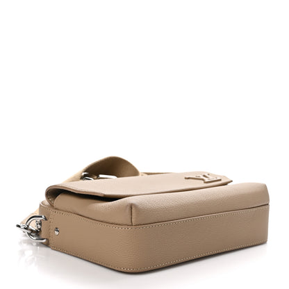 Louis Vuitton Calfskin Aerogram Fastline Messenger Sable Beige 4 of 10