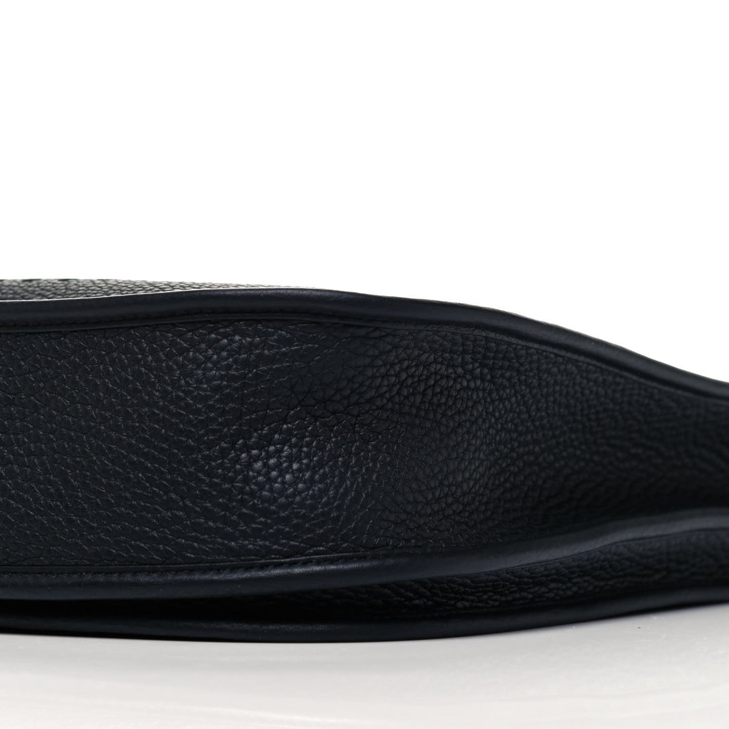 Taurillon Clemence Evelyne III PM Black