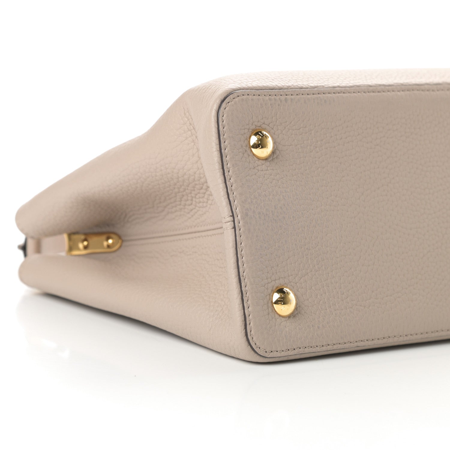 Louis Vuitton Taurillon Capucines PM Galet 9 of 13
