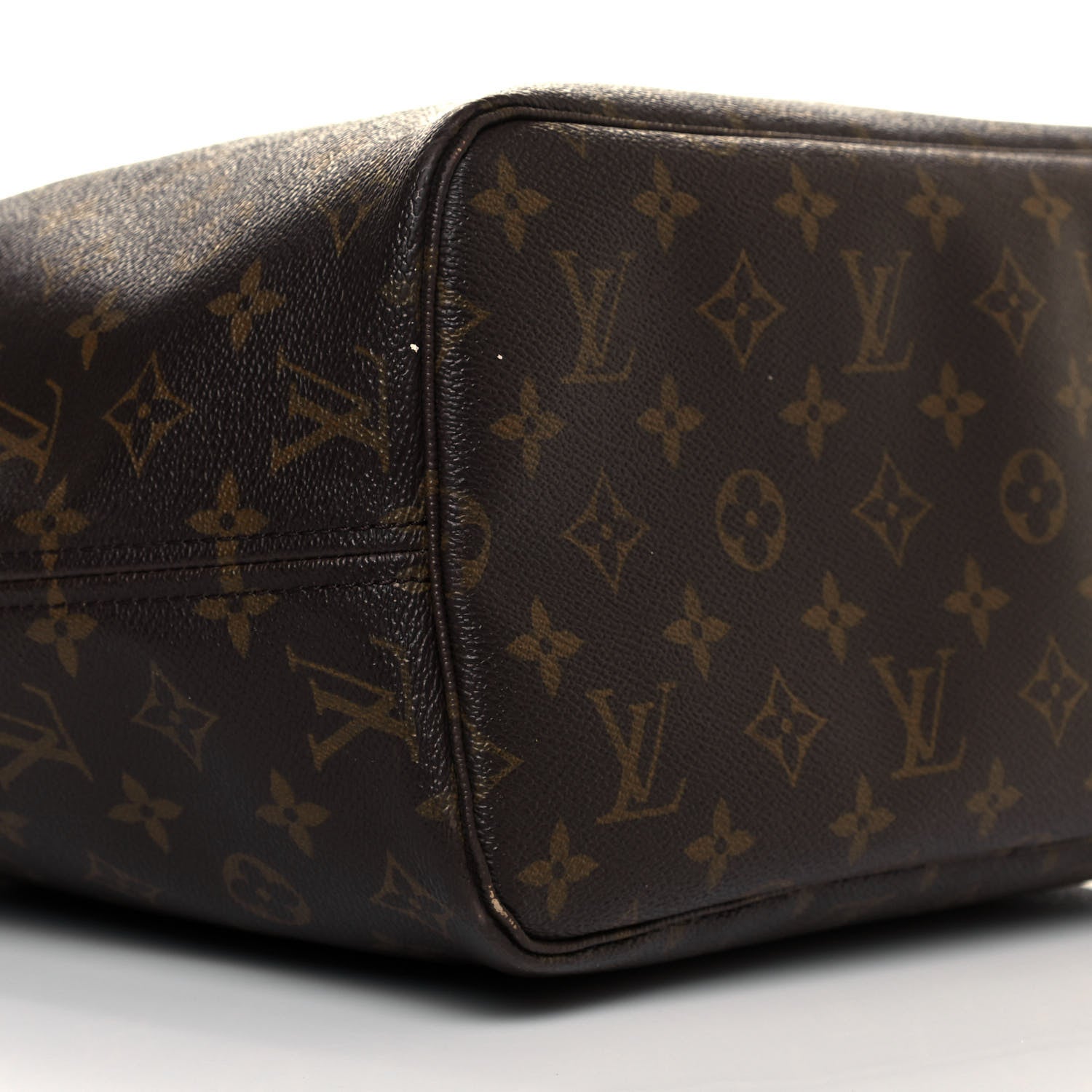 Louis Vuitton Monogram Neverfull MM 9 of 17