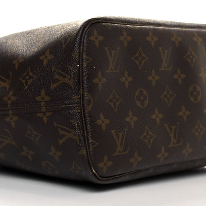 Louis Vuitton Monogram Neverfull MM 9 of 17
