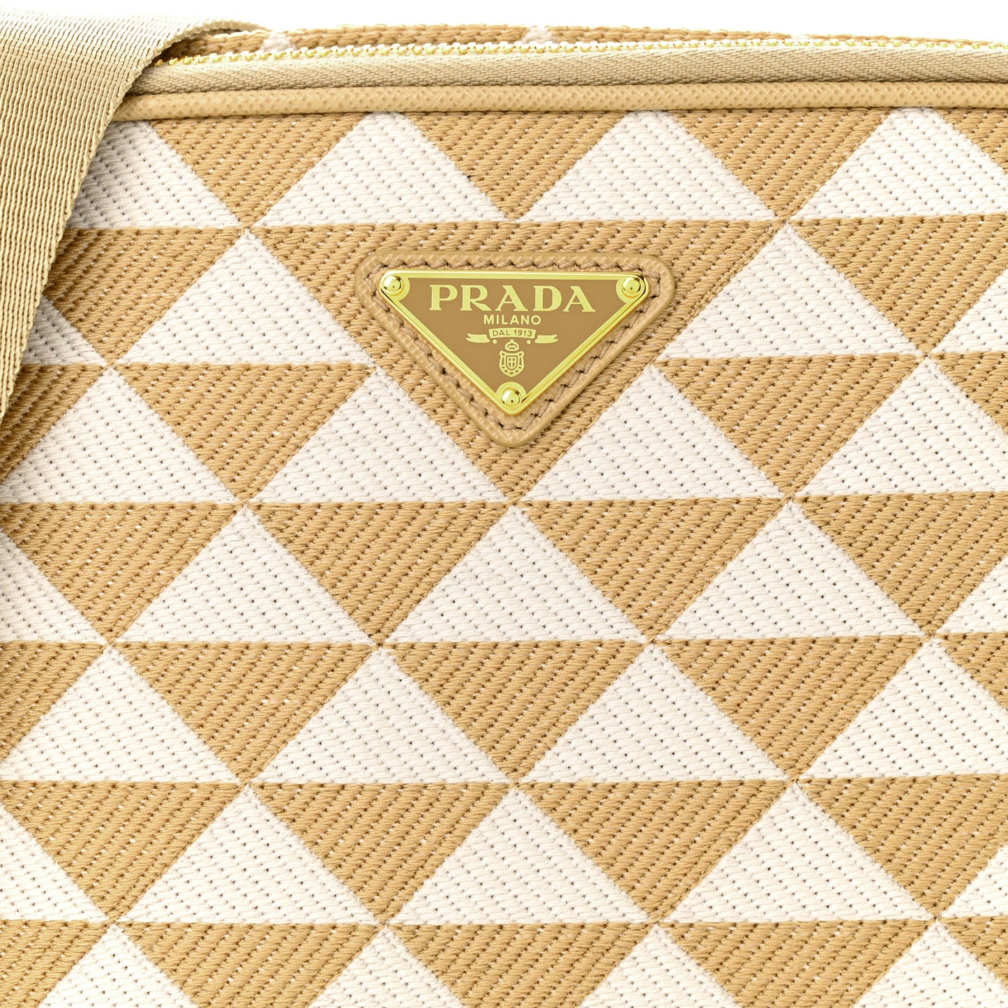 Jacquard Saffiano Triangolo Symbole Embroidered Medium Shoulder Bag Corda Talco