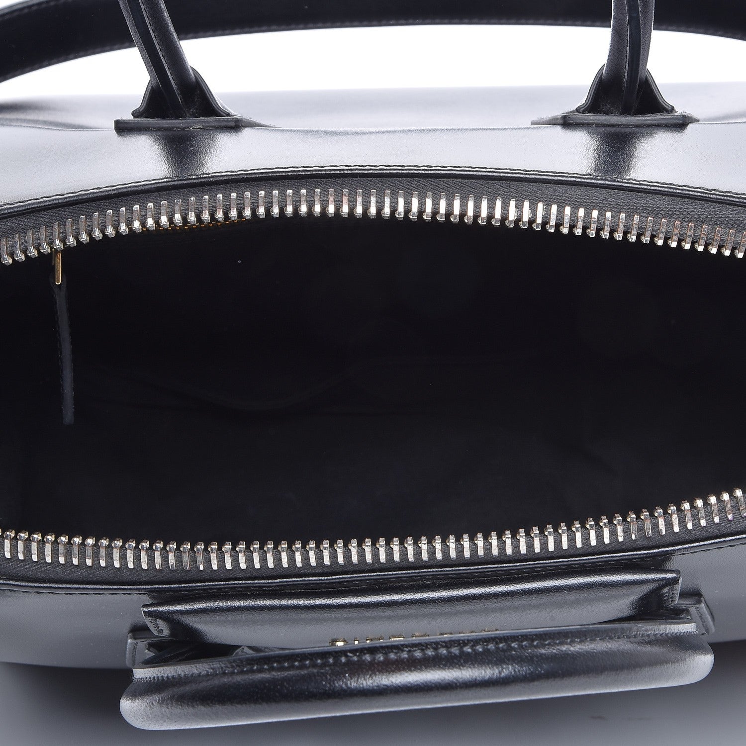 Givenchy Shiny Lord Calfskin Medium Antigona Black 6 of 8