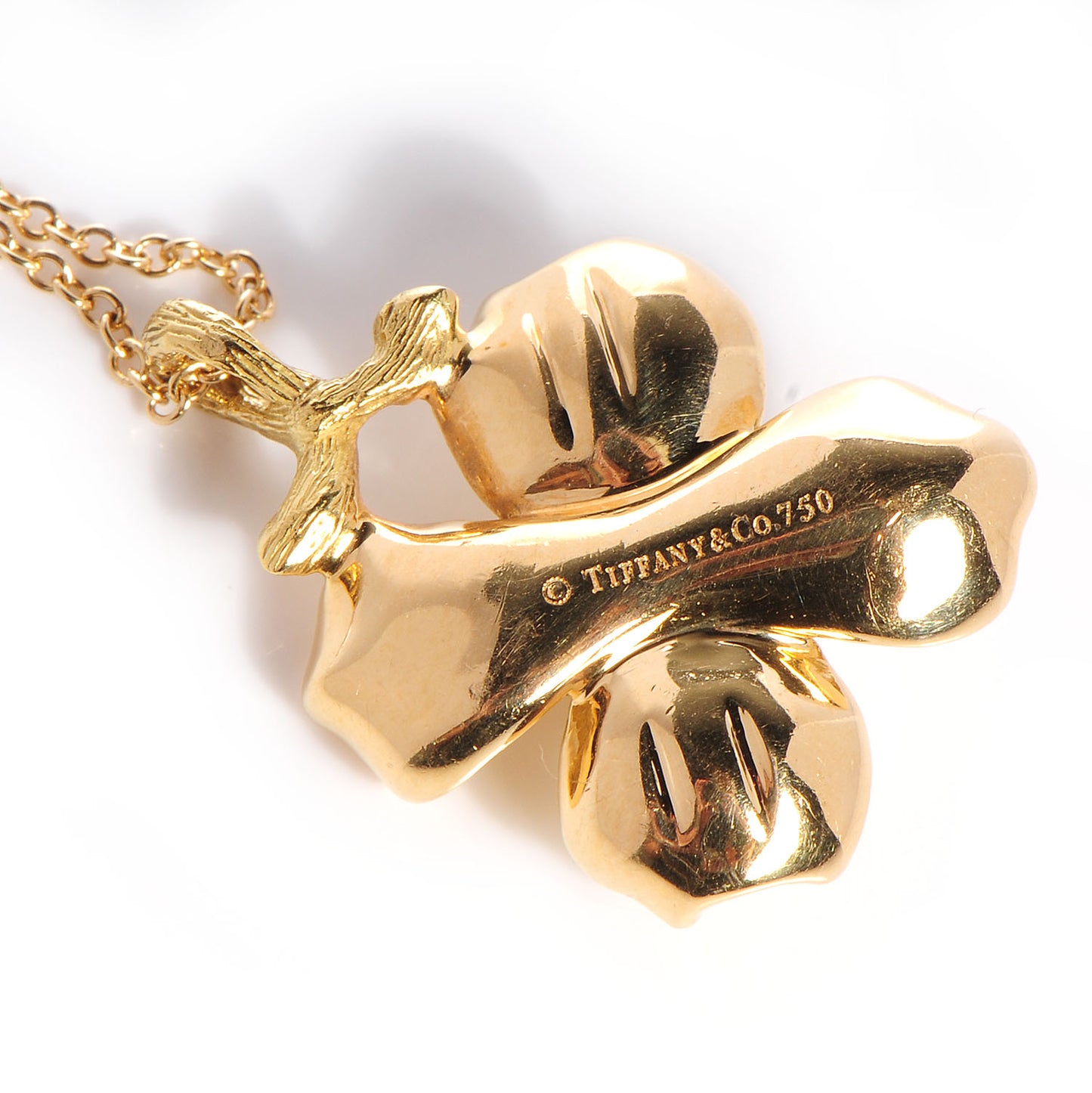 18k Gold Dogwood Flower Pendant Necklace
