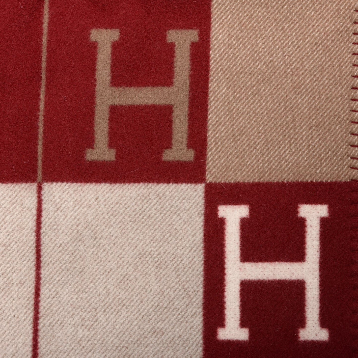 Wool Cashmere Avalon III Blanket Ecru Rouge H