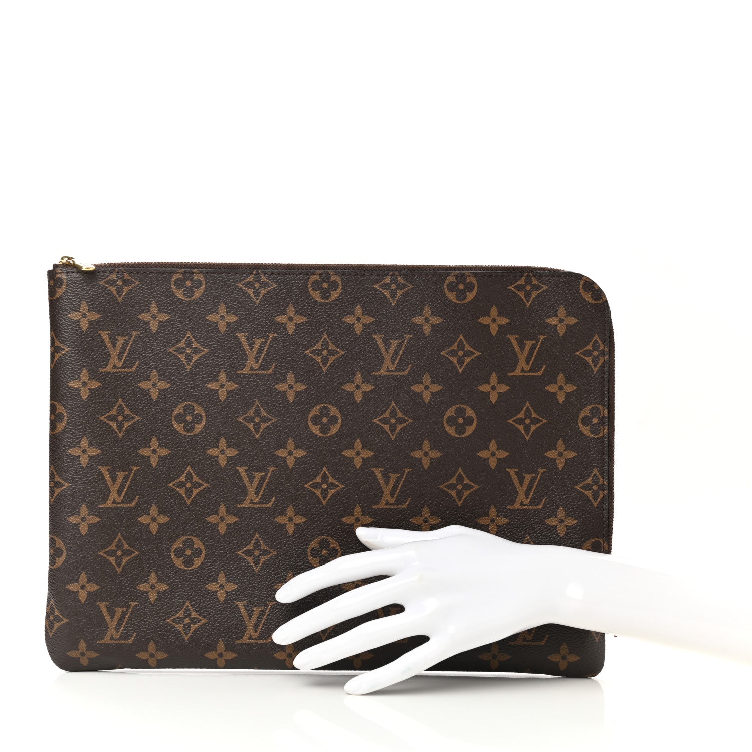 Louis Vuitton Monogram Etui Voyage GM Pouch 2 of 8