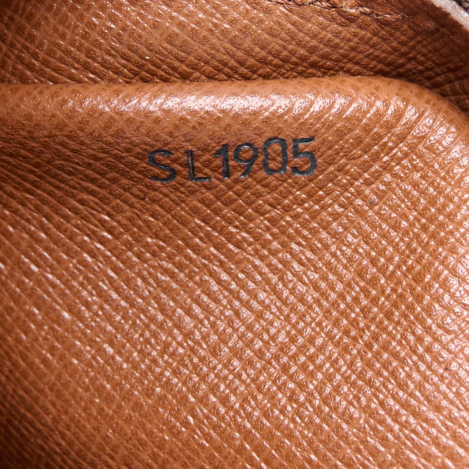 Louis Vuitton Monogram Danube 21 7 of 14
