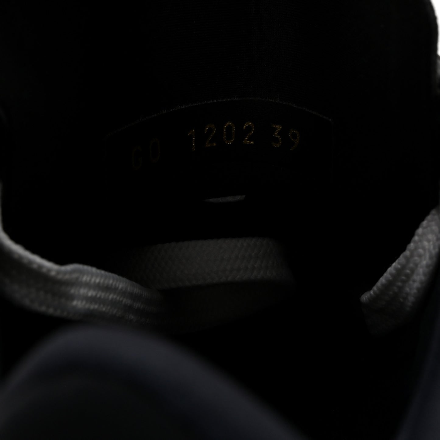 Monogram Calfskin Run 55 Sneakers 39 Black