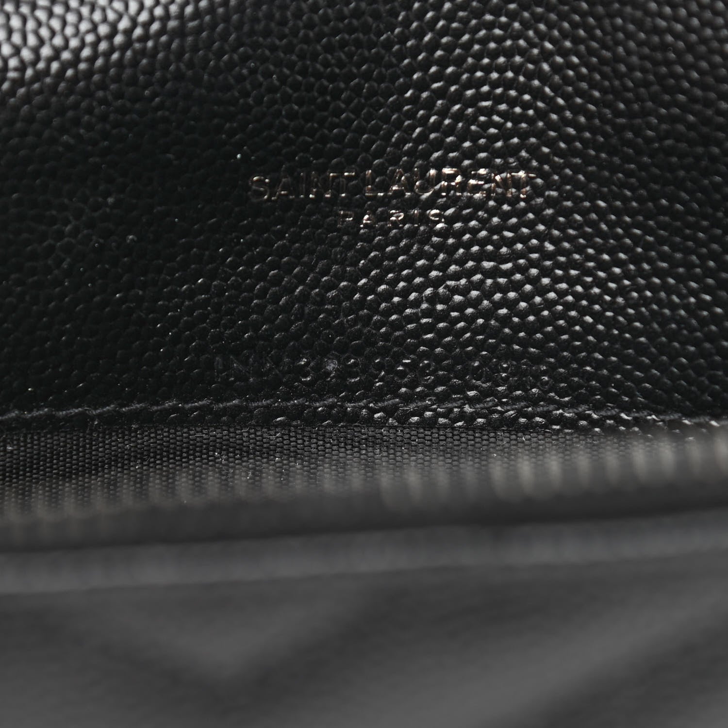 Saint Laurent Grain De Poudre Matelasse Chevron Monogram Monochrome Envelope Chain Wallet Black 7 of 11