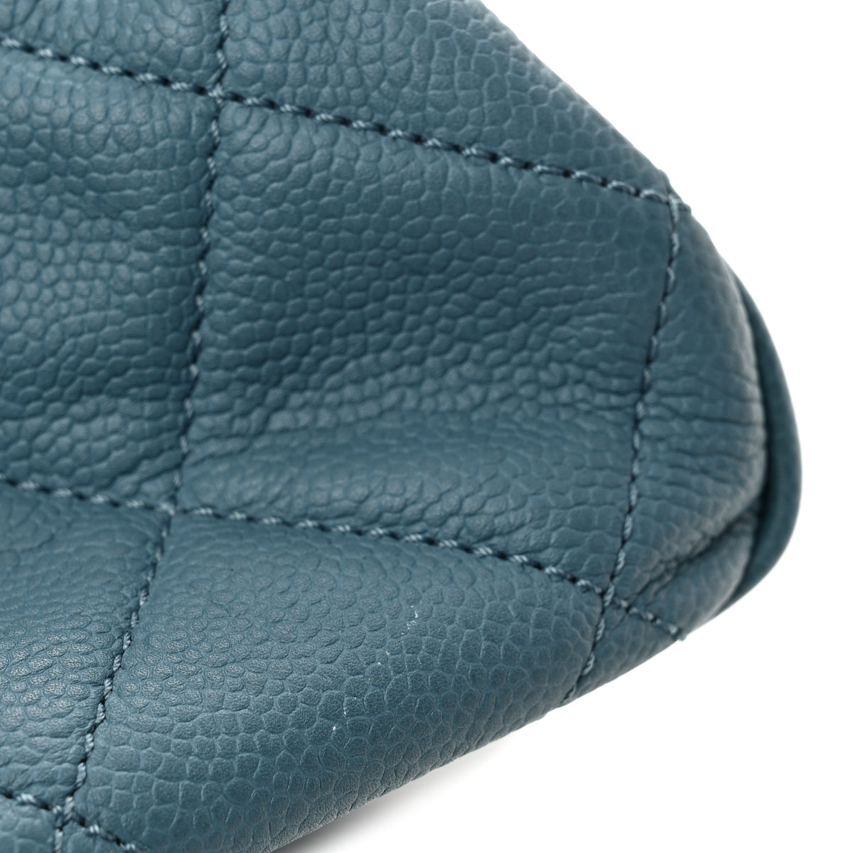 Caviar Quilted CC Timeless Soft Tote Blue