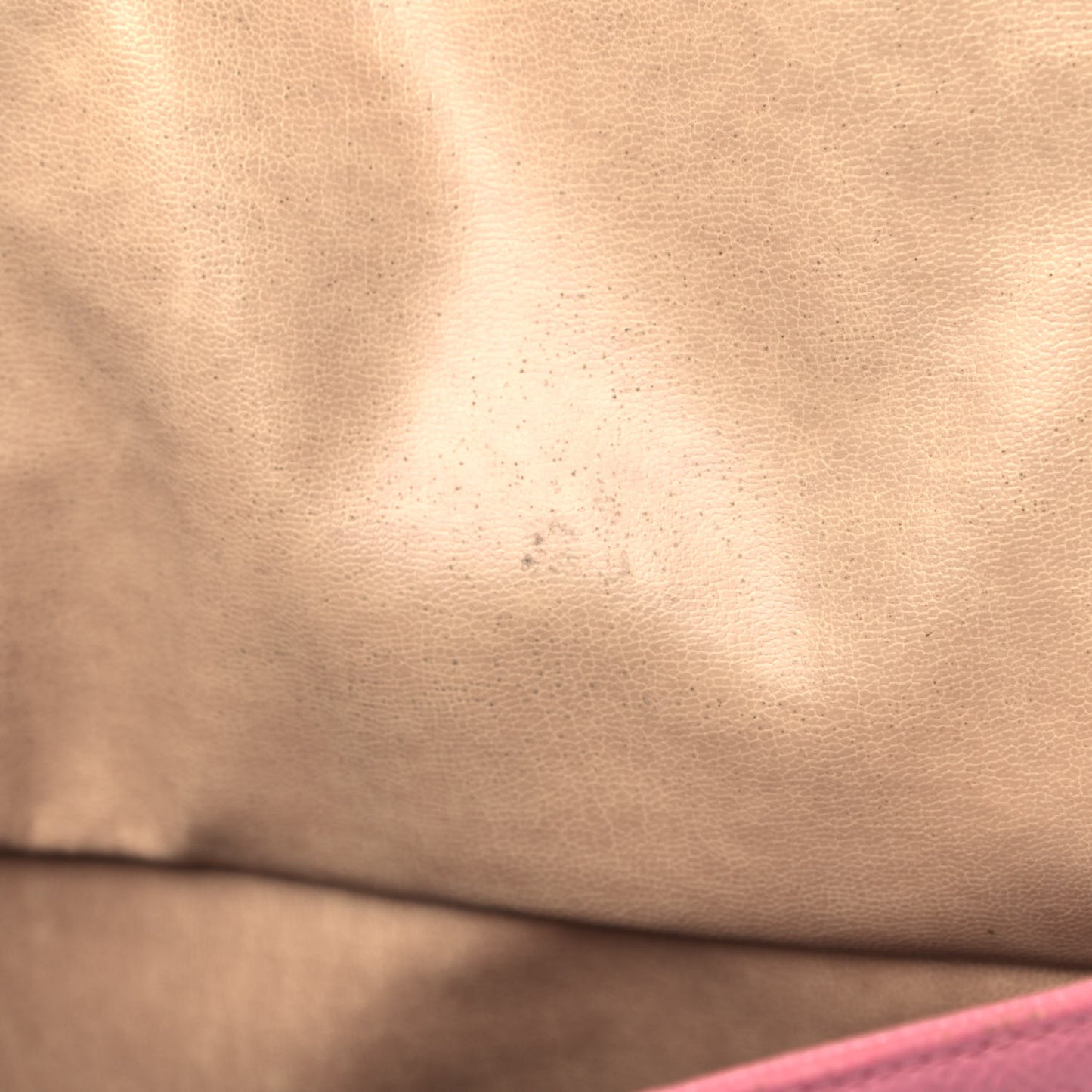 Caviar CC Shoulder Bag Pink