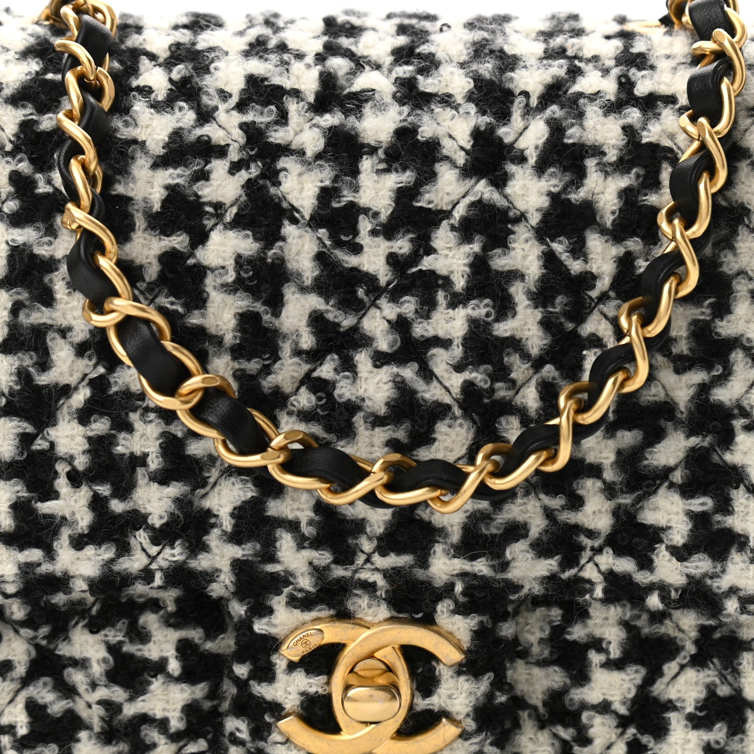 Chanel Tweed Houndstooth Quilted Mini Square Flap White Black 8 of 11