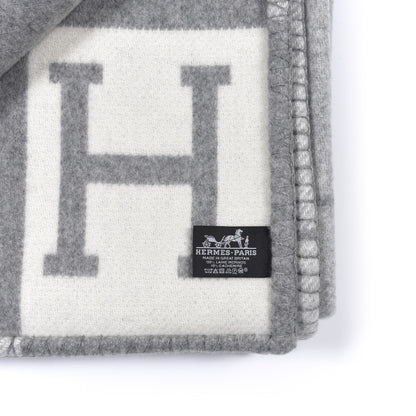 Hermes Wool Cashmere Avalon III Blanket Ecru Gris Clair 3 of 3