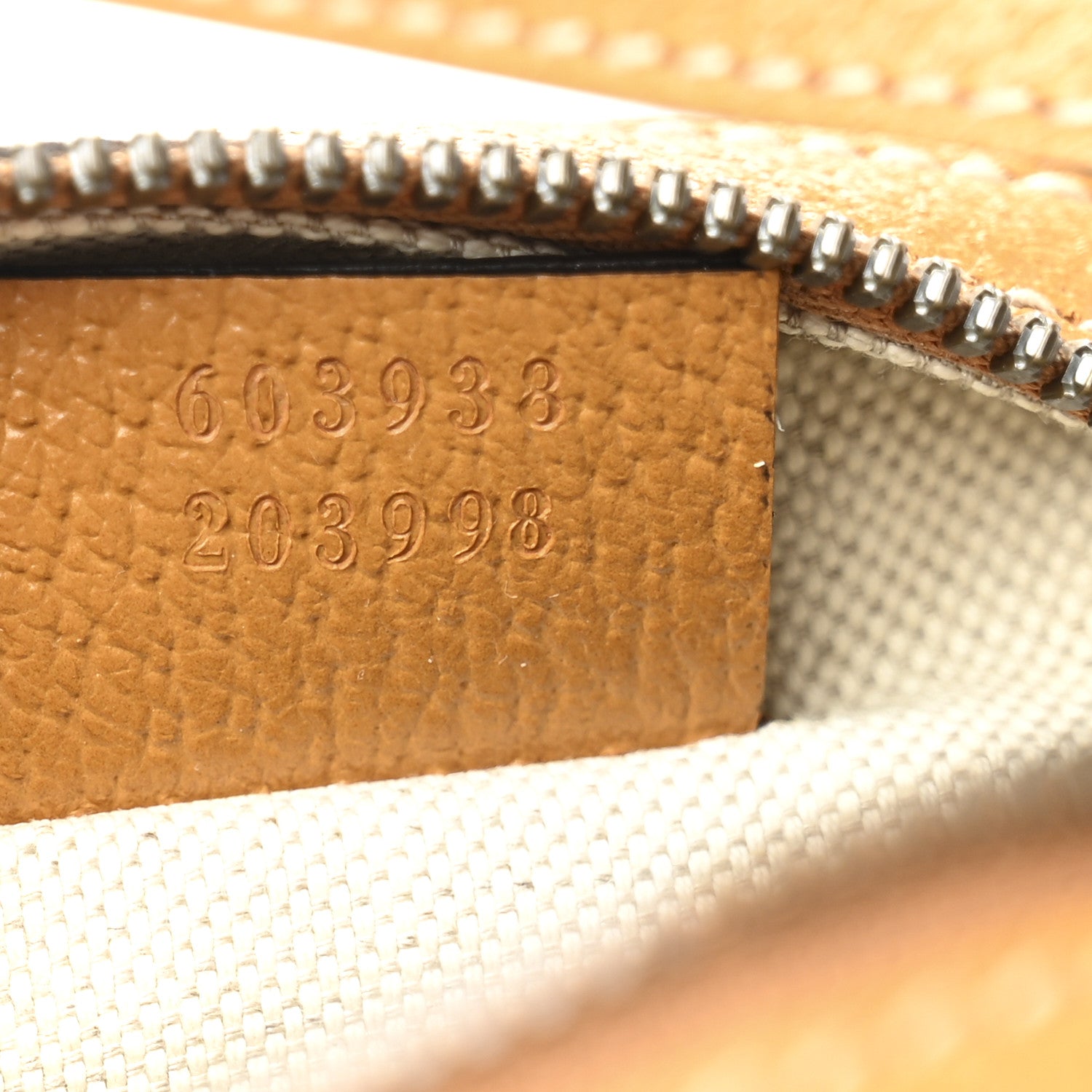 Gucci X DISNEY Mini Vintage GG Supreme Monogram Mickey Mouse Round Shoulder Bag Beige Vintage Sun Oil 7 of 11