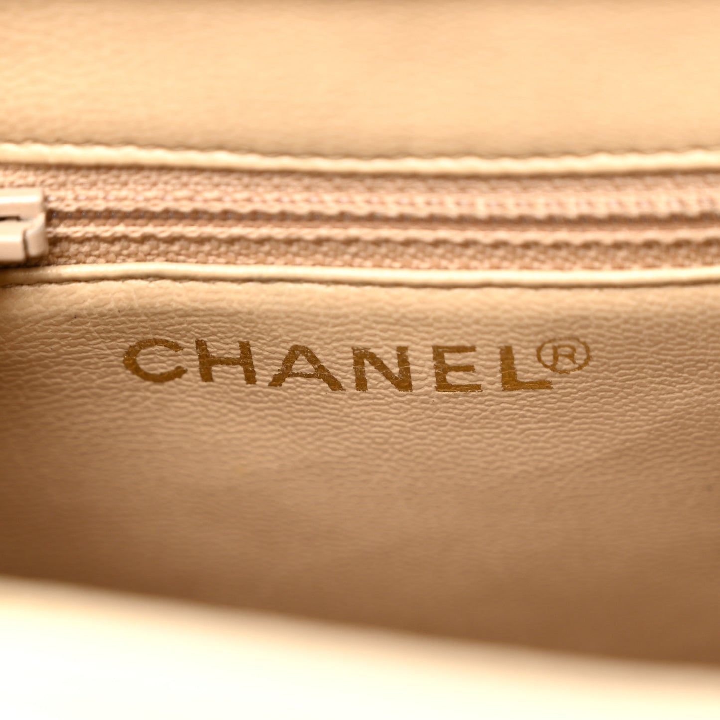 Caviar Vertical Chain Crossbody Ivory