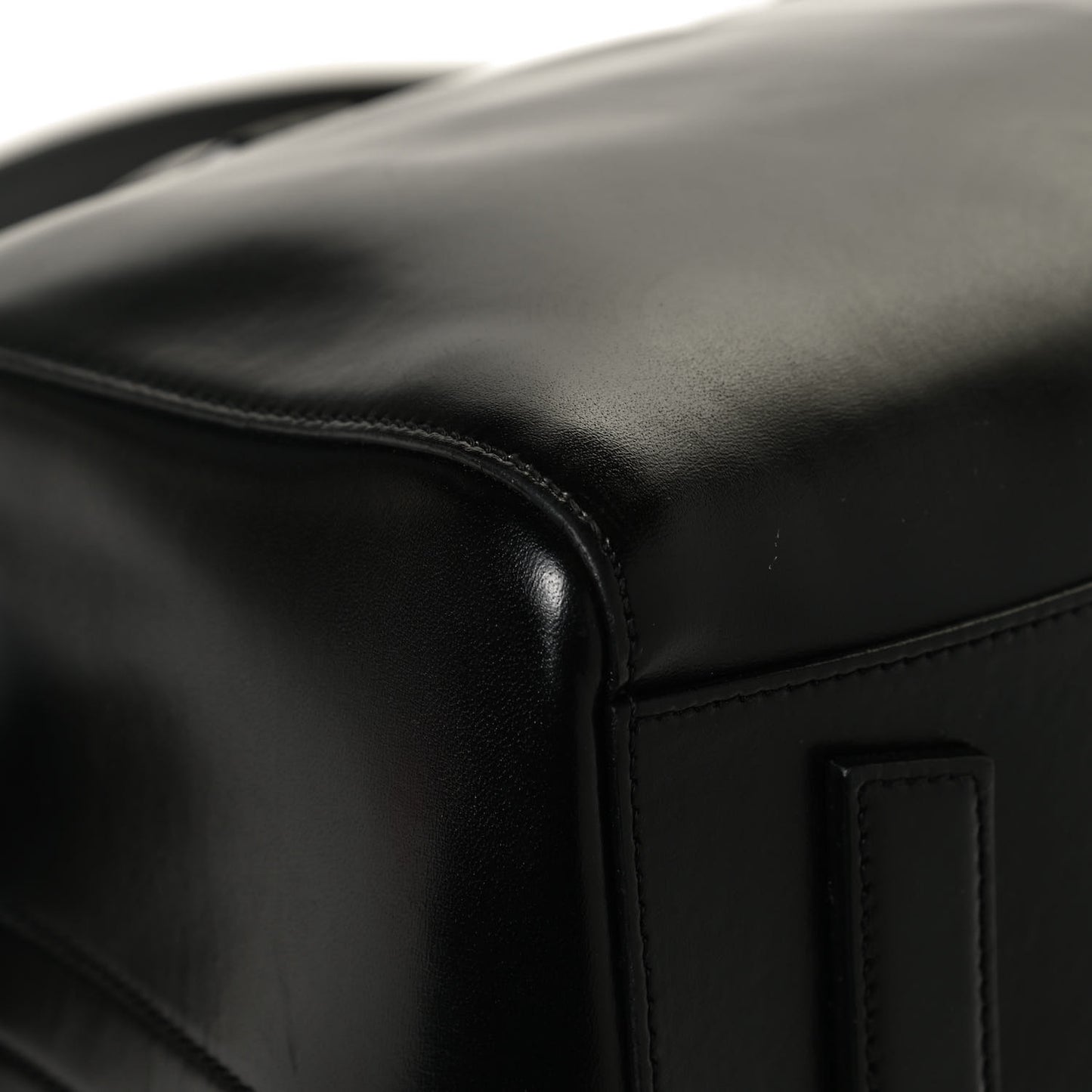 Shiny Lord Calfskin Medium Antigona Black