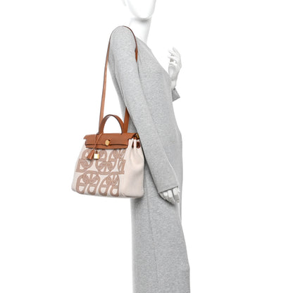 Hermes H Plume Canvas Vache Hunter Circuit 24 Herbag Zip Retourne 31 Fauve Ecru Beige 2 of 14