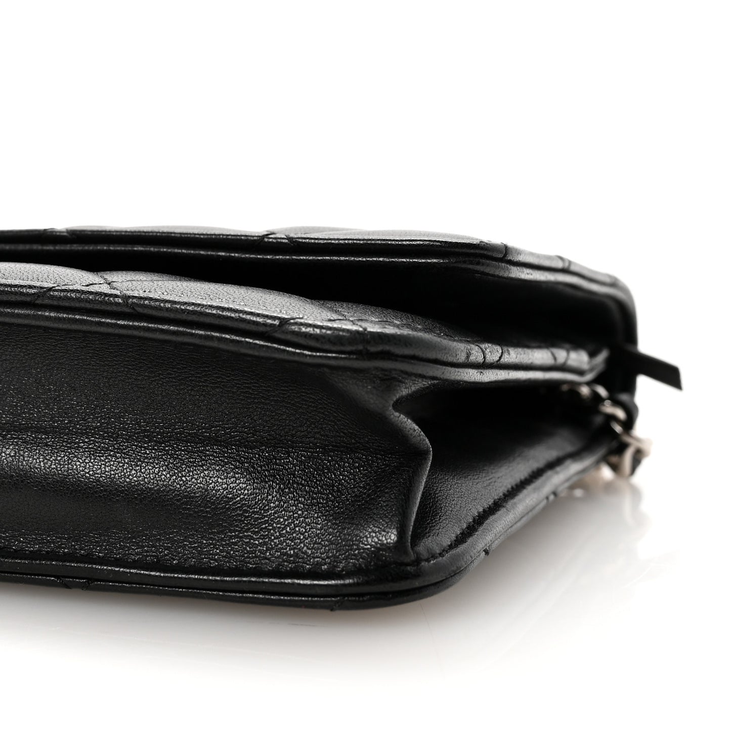 Lambskin Quilted Wallet On Chain WOC Black