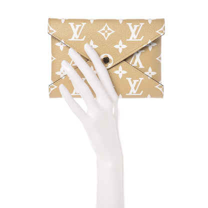 Louis Vuitton Monogram Giant Medium Kirigami Pochette Insert Beige 2 of 7