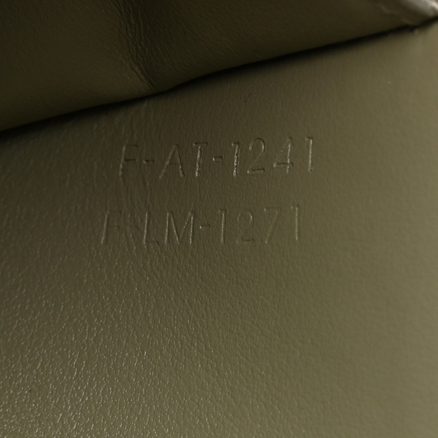 Shiny Calfskin Triomphe Compact Wallet Green Clay