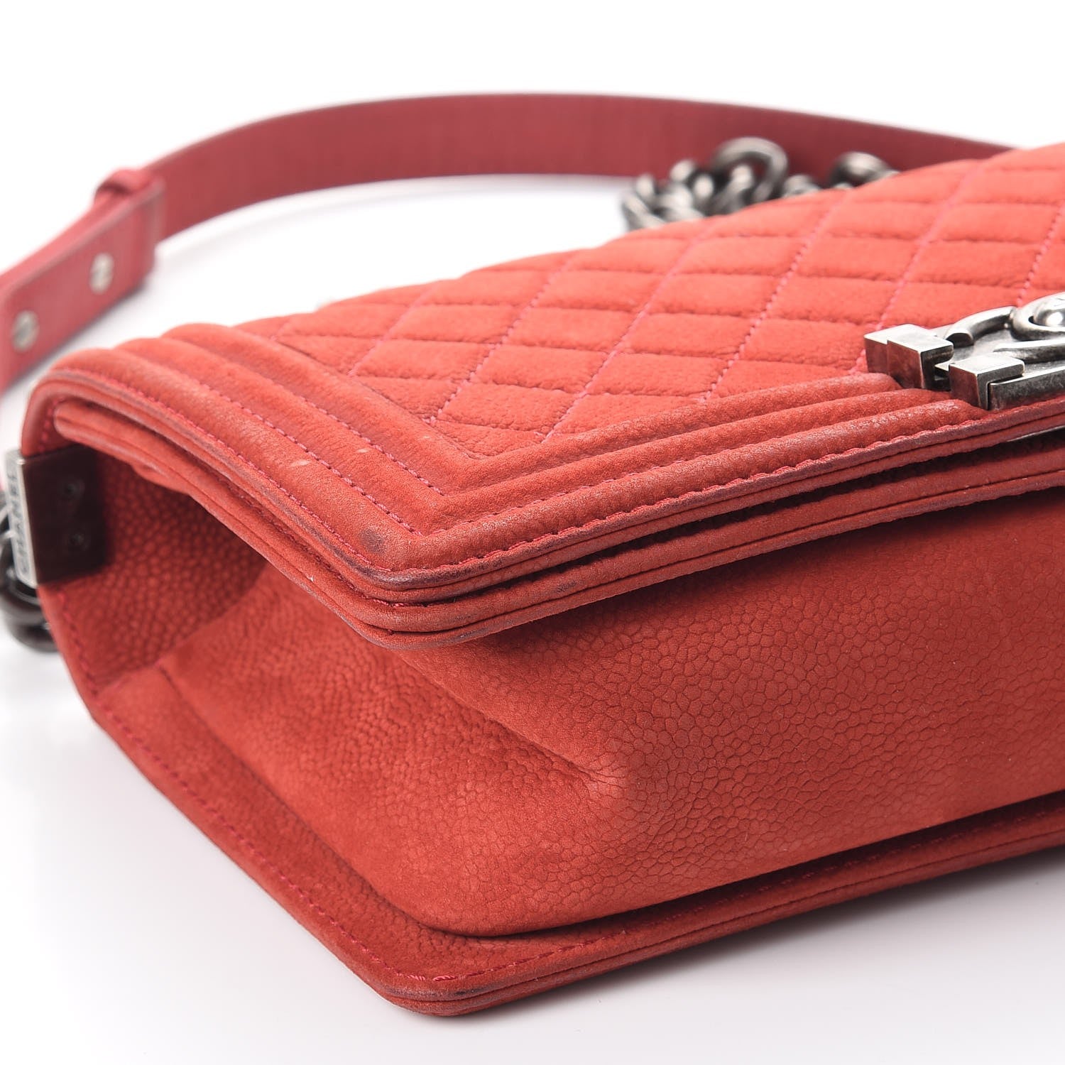 Chanel Iridescent Caviar Quilted Medium Boy Flap Red 12 of 13