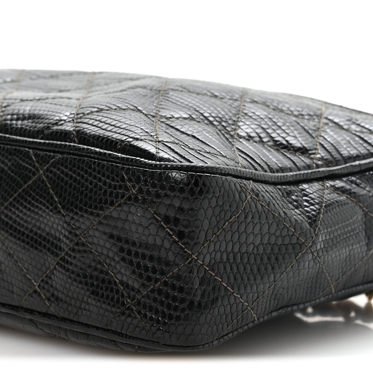 Lizard Quilted Small Tassel Camera Case Black