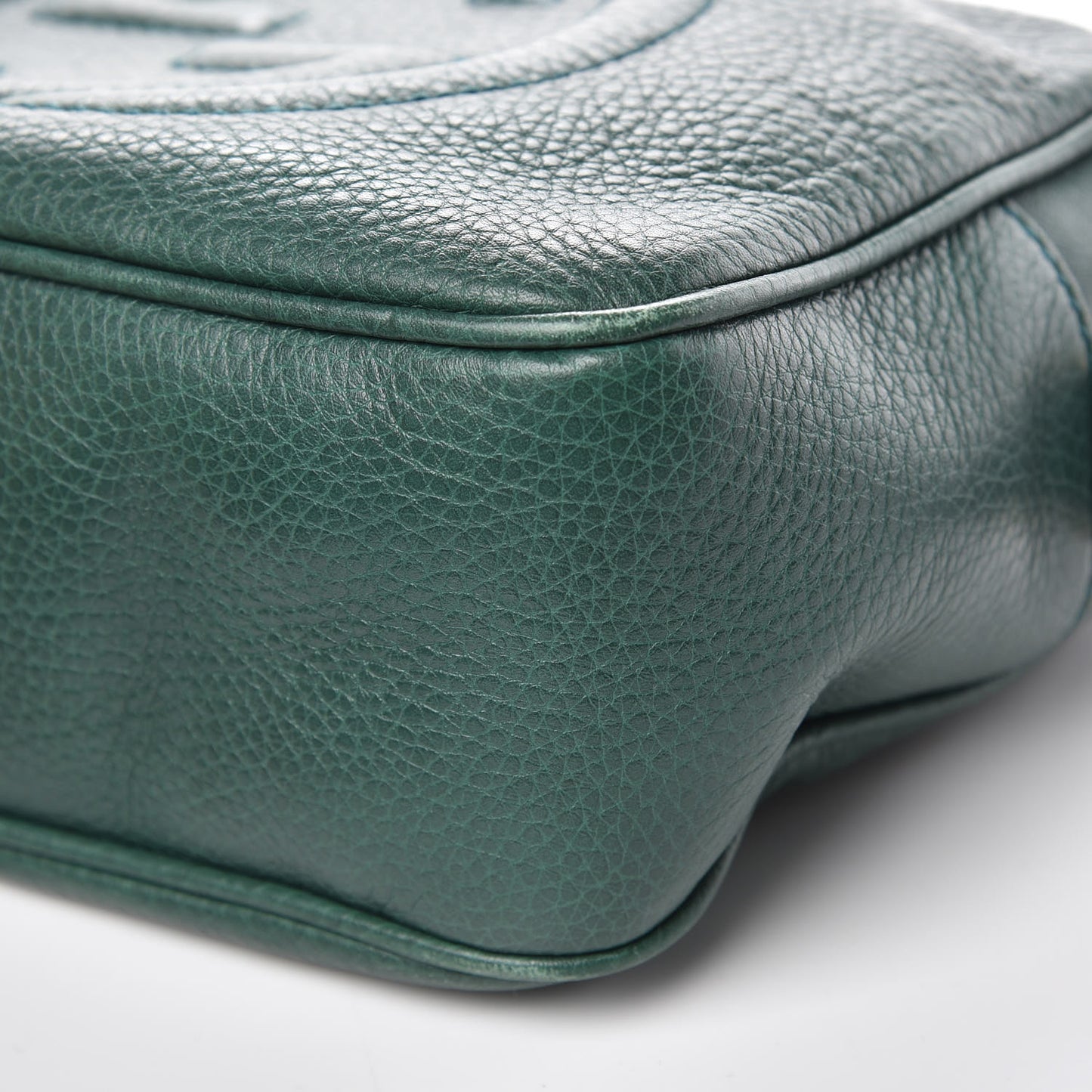 Pebbled Calfskin Small Soho Disco Bag Emerald Green