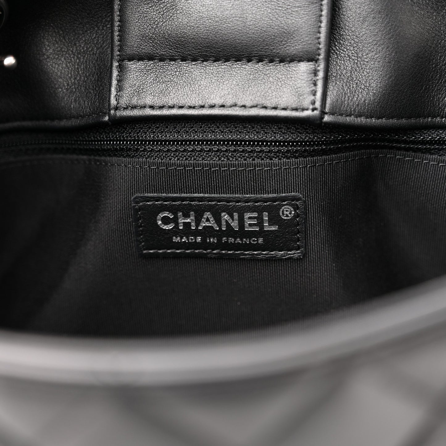 Calfskin Quilted Large Classic Shopping Tote Black