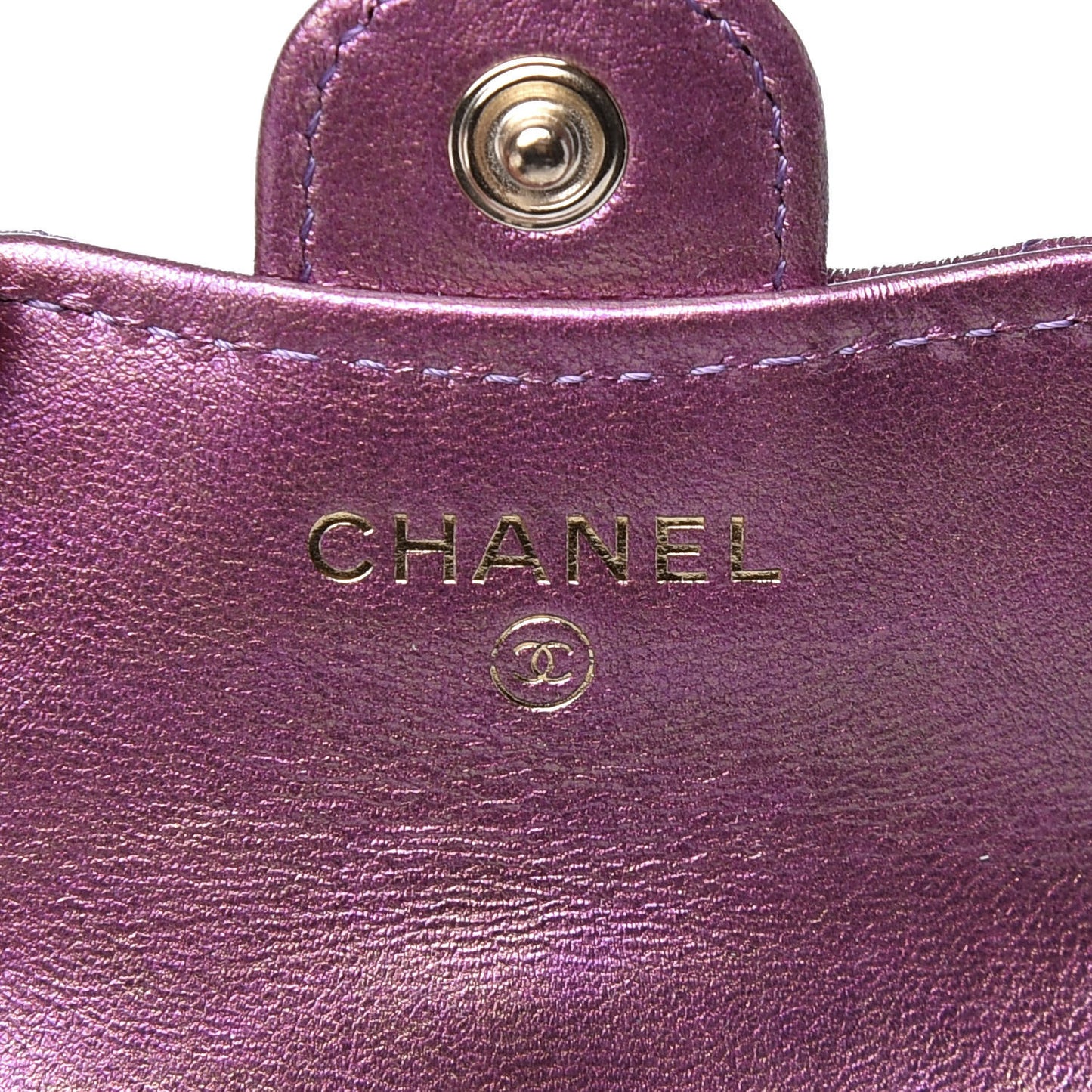 Iridescent Lambskin Quilted Airpods Pro Case Purple