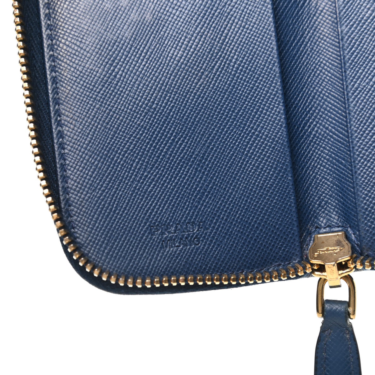 Saffiano Metal Zip Around 6 Key Holder Bleuette