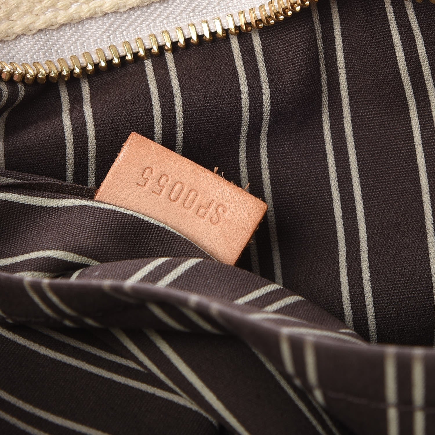 Louis Vuitton Toile Antigua Cabas MM White 6 of 9
