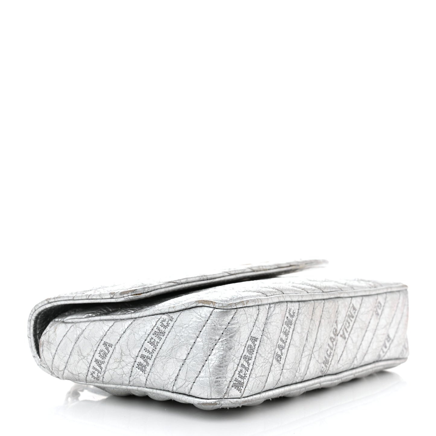 Metallic Arena Calfskin Logo Matelasse BB Chain Wallet Argent