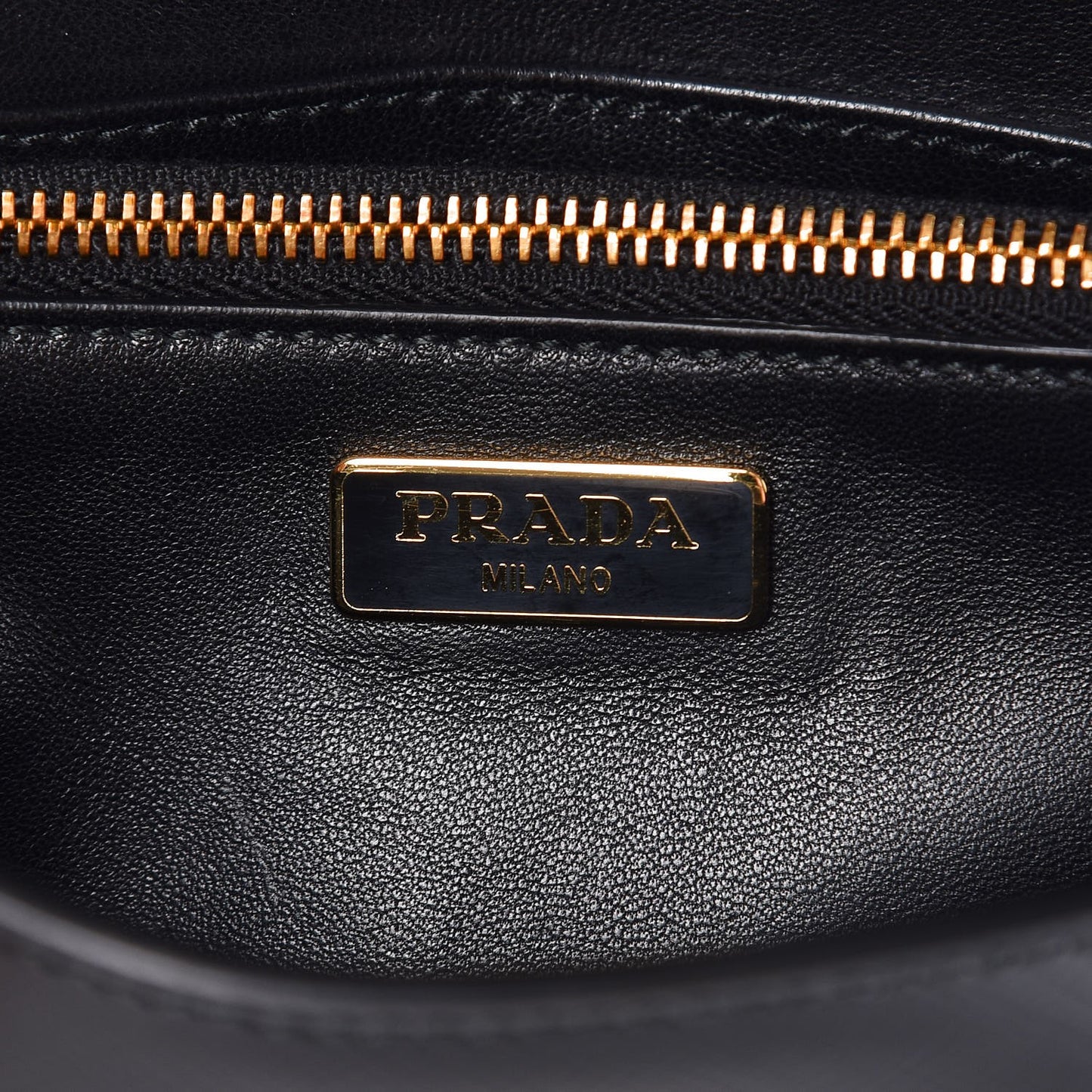 Saffiano Vernice Mini Crossbody Wallet Black