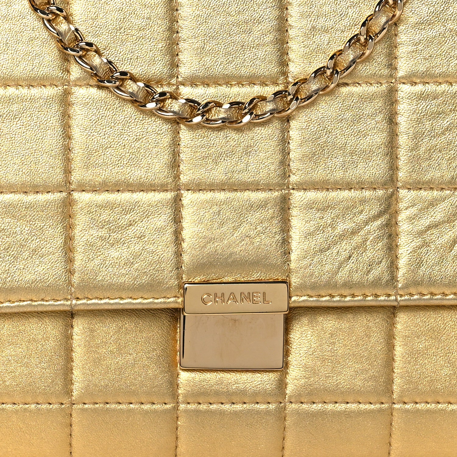 Chanel Metallic Lambskin Chocolate Bar Flap Gold 8 of 10