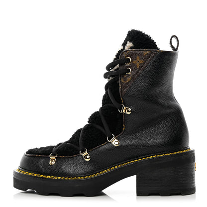 Louis Vuitton Grained Calfskin Shearling LV Beaubourg Ankle Boots 39 Black 1 of 16
