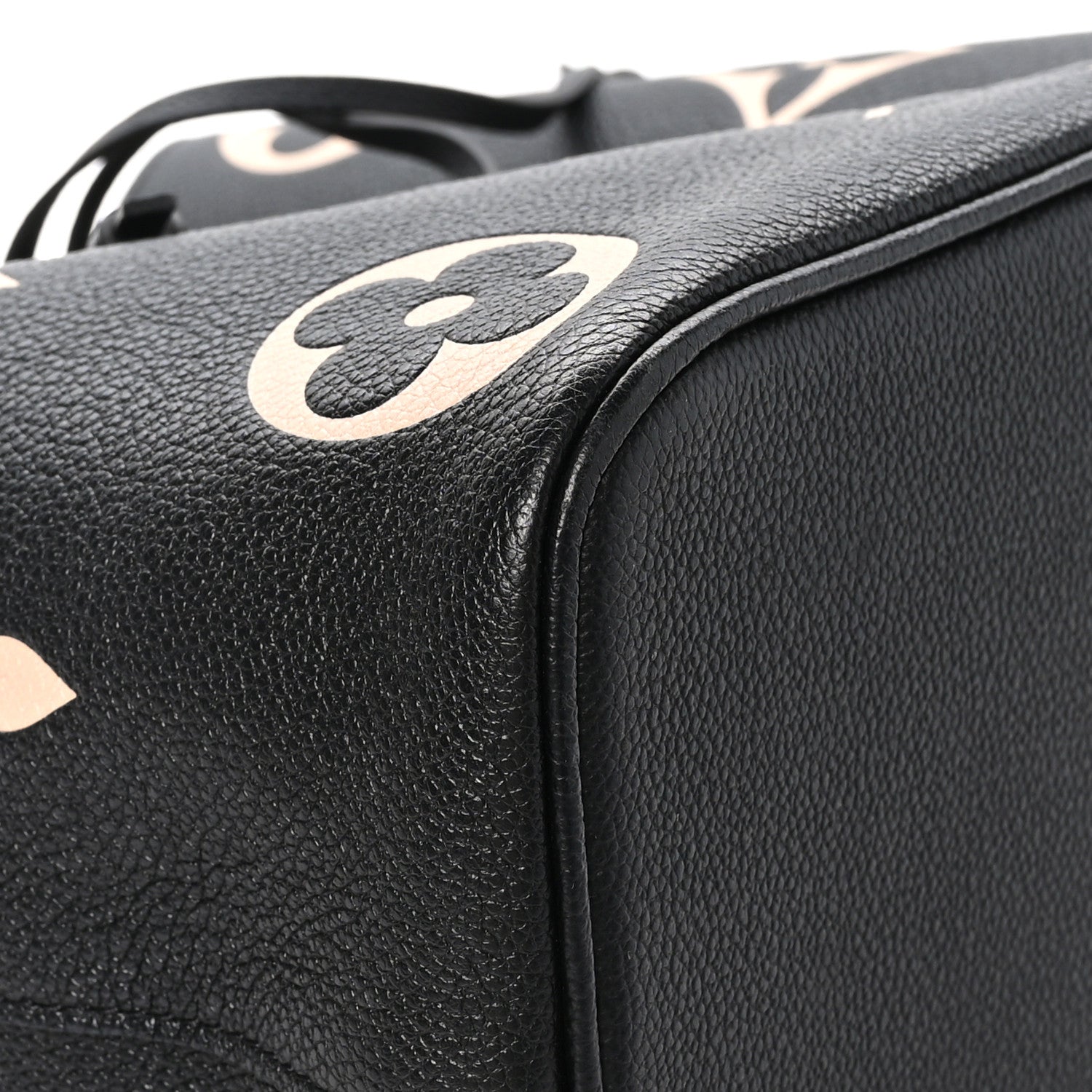 Louis Vuitton Empreinte Monogram Giant Neonoe MM Black Beige 9 of 12