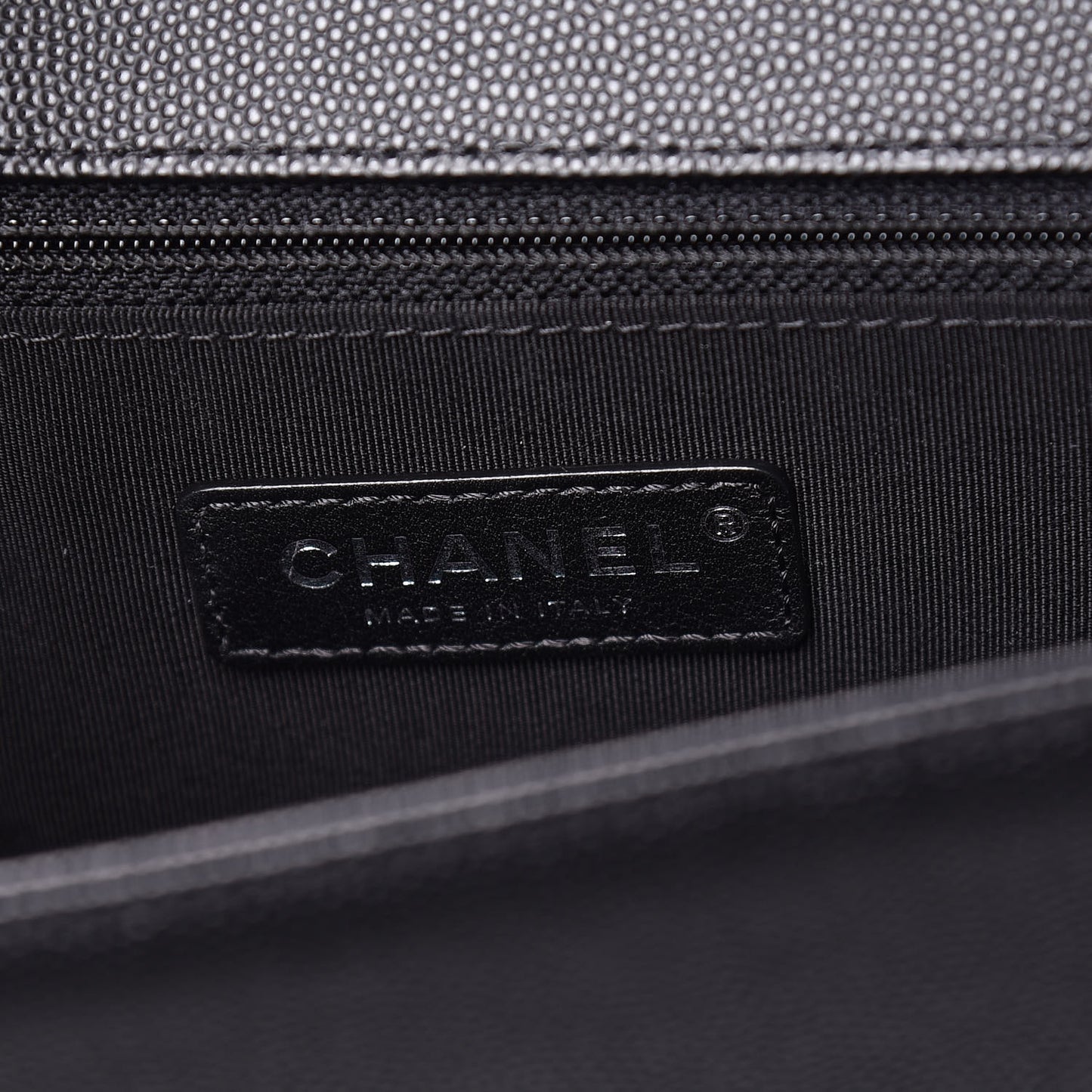 Caviar Quilted New Medium Boy Flap Black