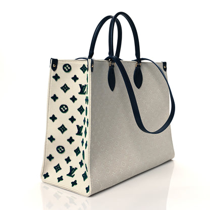 Louis Vuitton Jacquard Embroidered Tufted Monogram Hamptons Onthego GM Black 3 of 9
