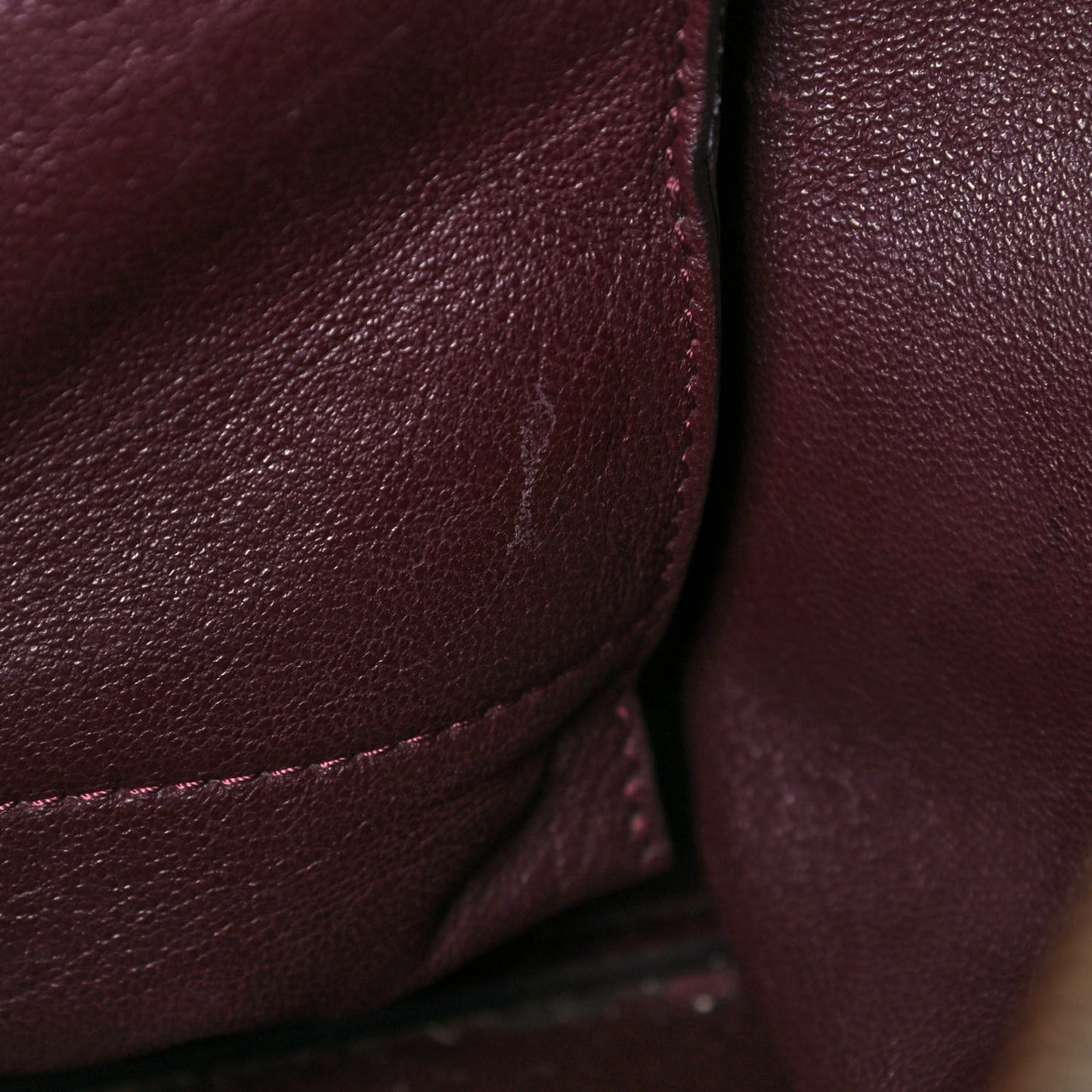 Crocodile Embossed Nubuck Medium Trapeze Grey