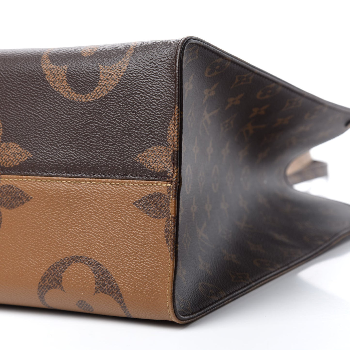Reverse Monogram Giant Onthego GM