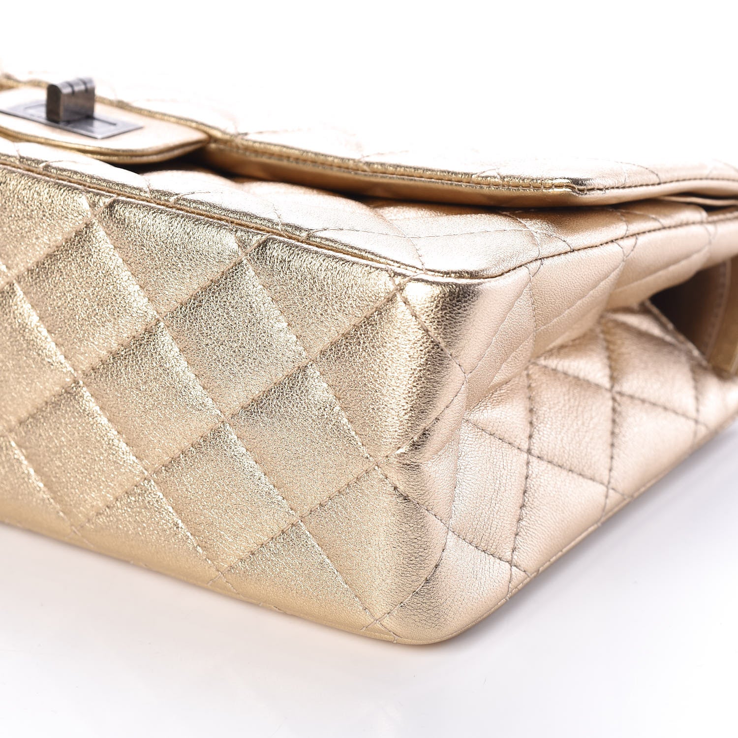 Chanel Metallic Calfskin Quilted 2.55 Reissue 226 Flap Gold 6 of 10