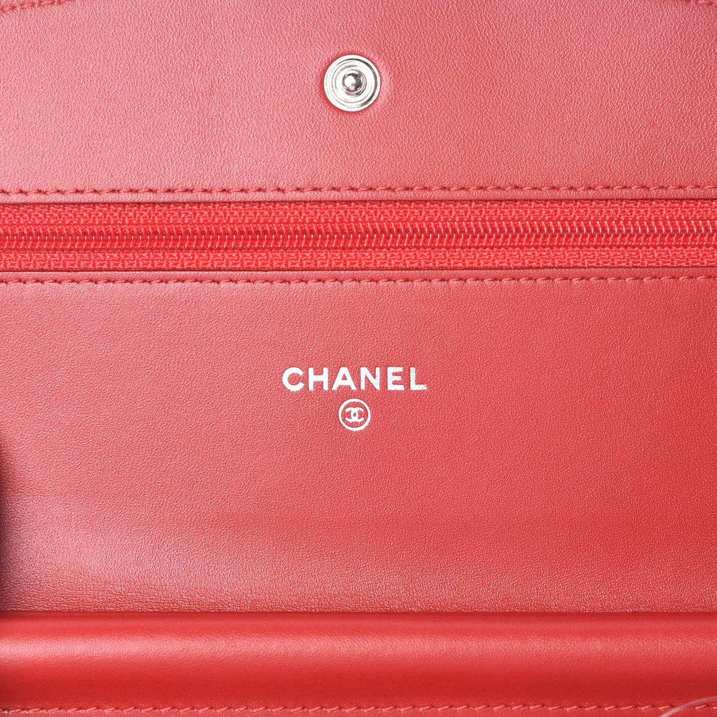 Patent Quilted Brilliant Wallet On Chain WOC Red