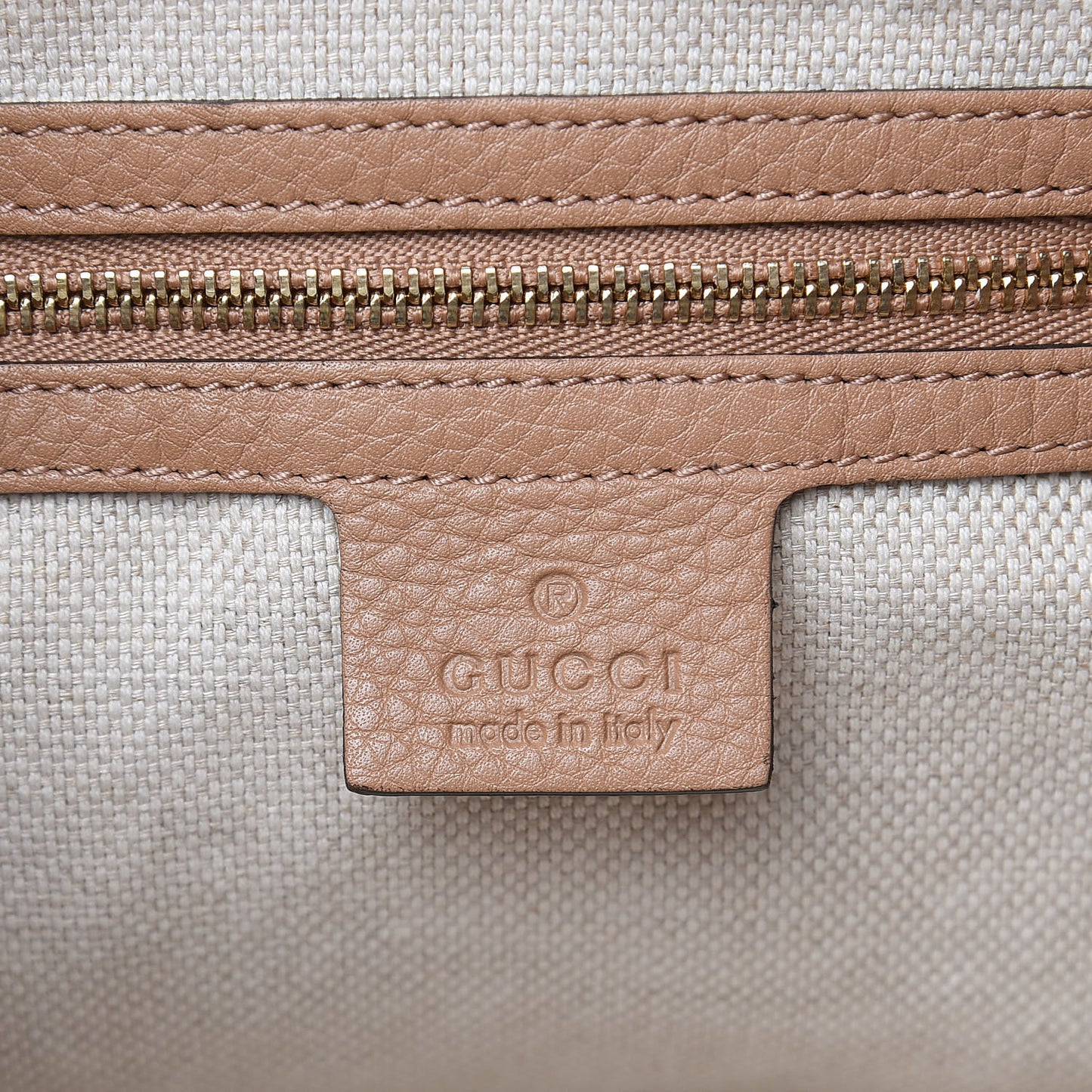 Linen Canvas Pebbled Calfskin Medium Soho Chain Shoulder Bag White Camelia