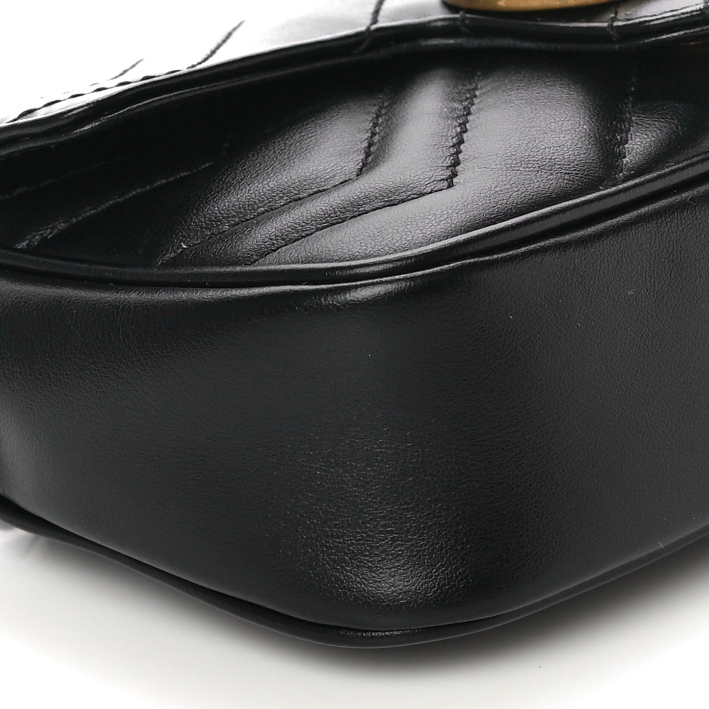 Calfskin Matelasse Super Mini GG Marmont Shoulder Bag Black